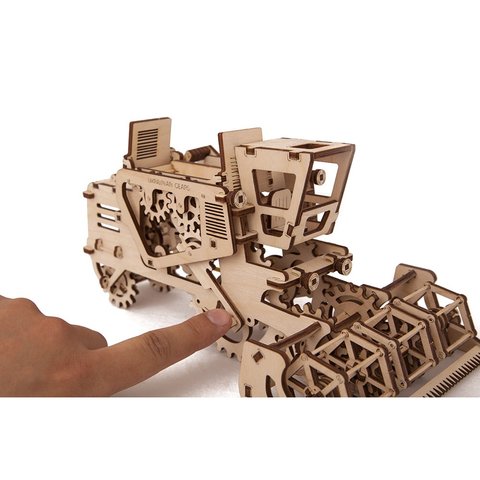 Механический 3D-пазл UGEARS Комбайн Превью 4